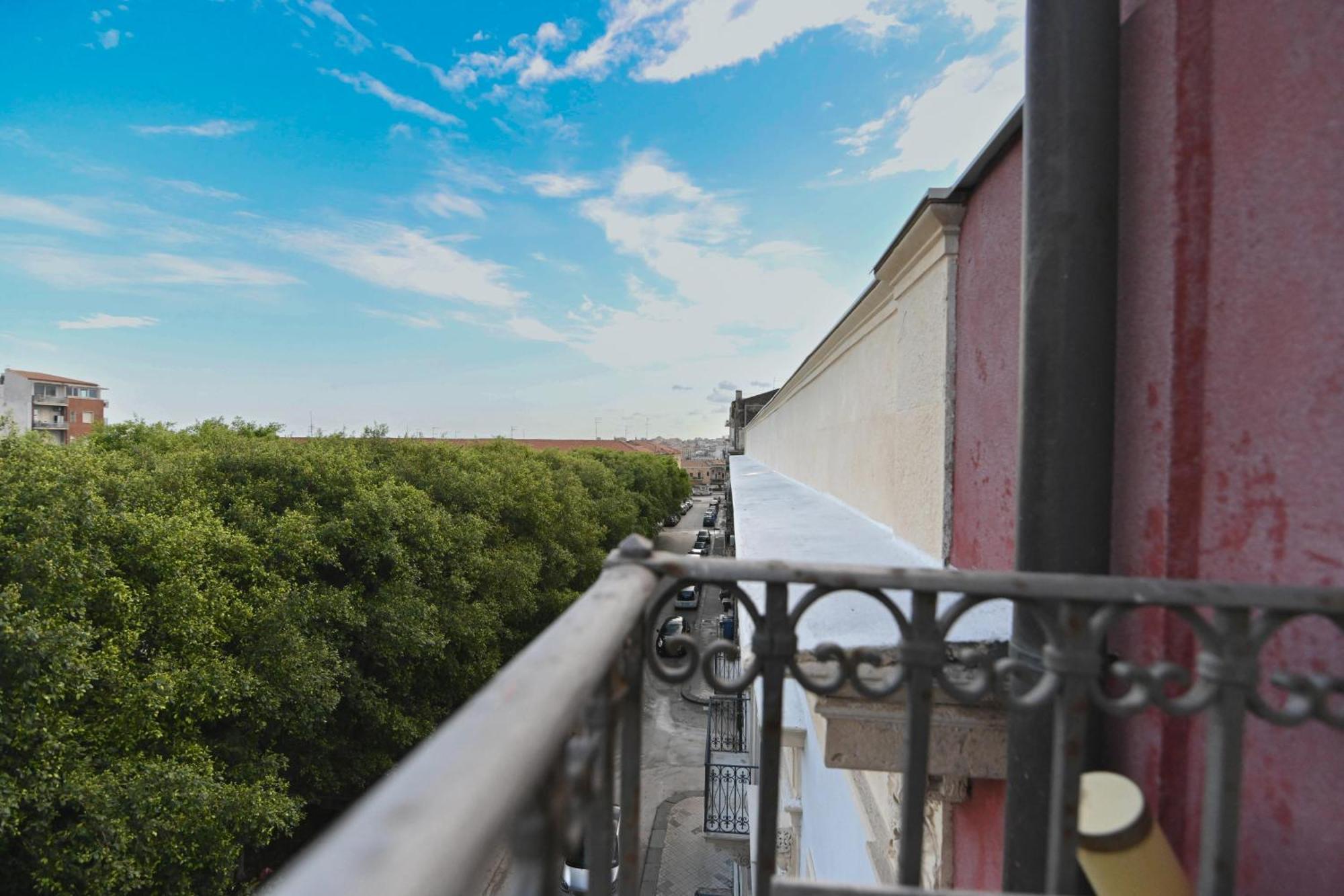 B&B L'Infiorescenza New Syracuse ภายนอก รูปภาพ